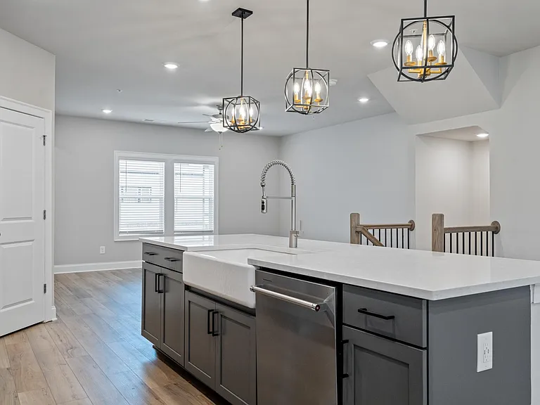 713 Mulberry Walk — Photo 23