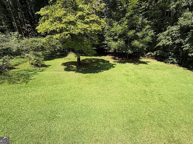 310 Sharon Dr — Photo 24