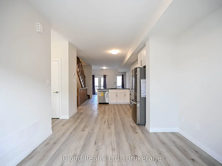720 Grey St #58 — Photo 9