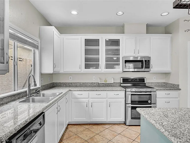 8963 Crystal Lagoon Ct — Photo 24