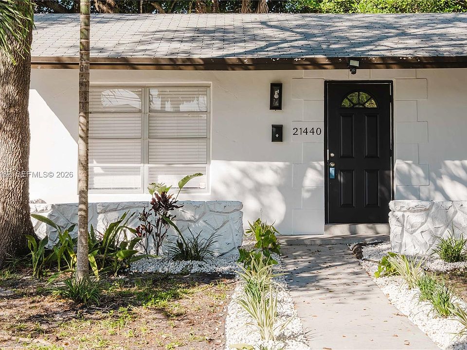 1st image of 21440 N Miami Ave