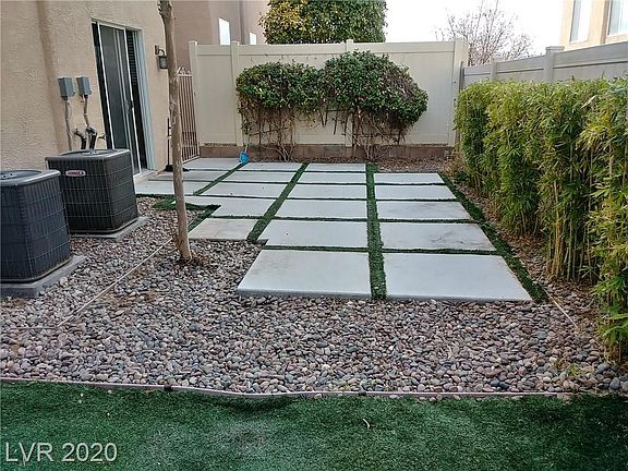 2nd image of 6584 Horatio Ct