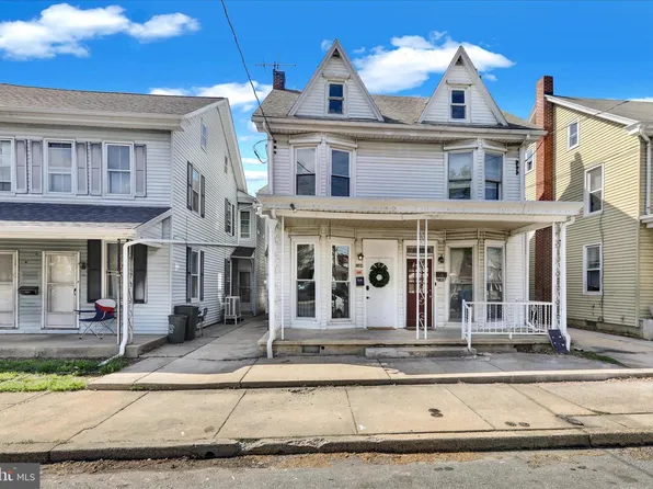 144 Church Ave, Ephrata, PA 17522