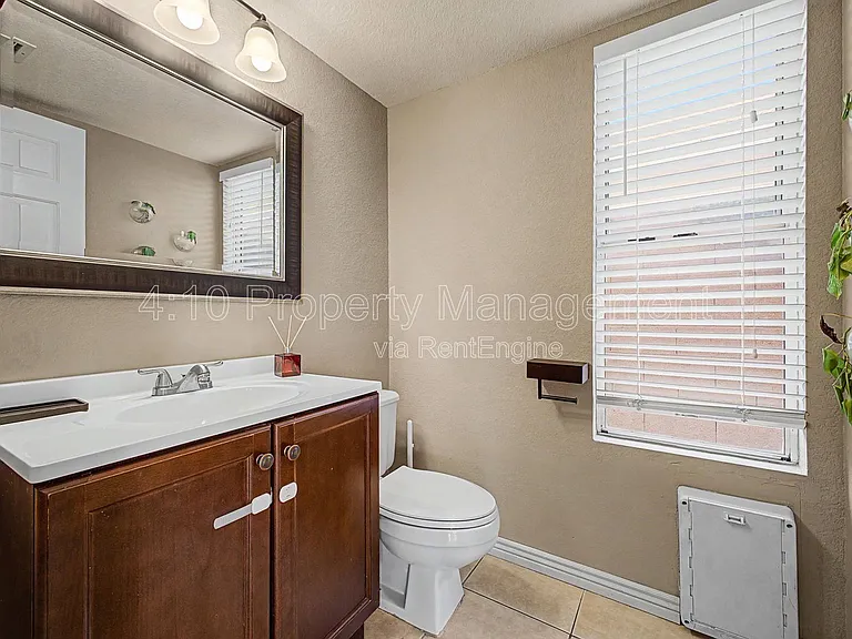 3236 E Hiddenview Dr — Photo 30