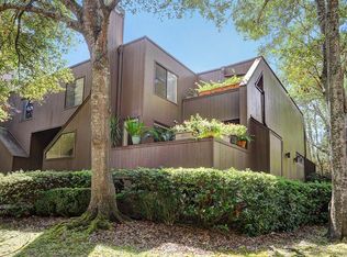 276 Litchfield Ln, Houston, TX 77024