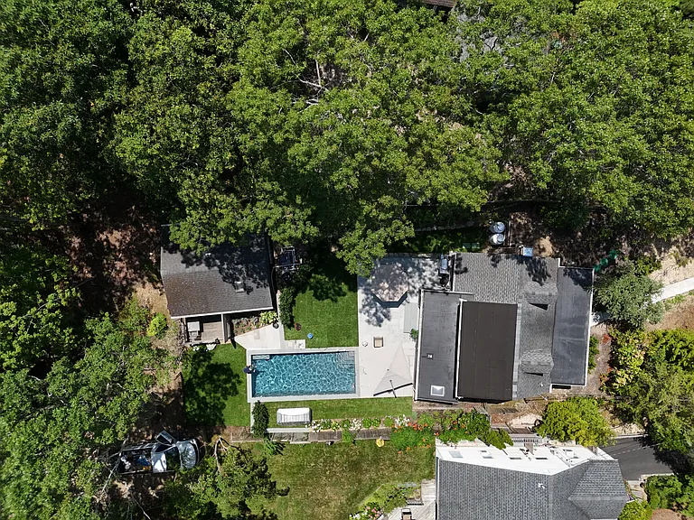 Wickatuck Dr — Photo 13