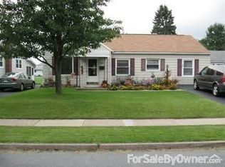 1077 Mulberry St, Montoursville, PA 17754
