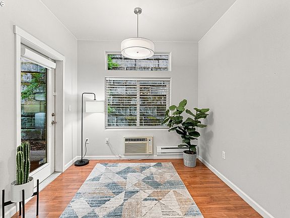 3rd image of 14905 SW Sandhill Loop Unit 101