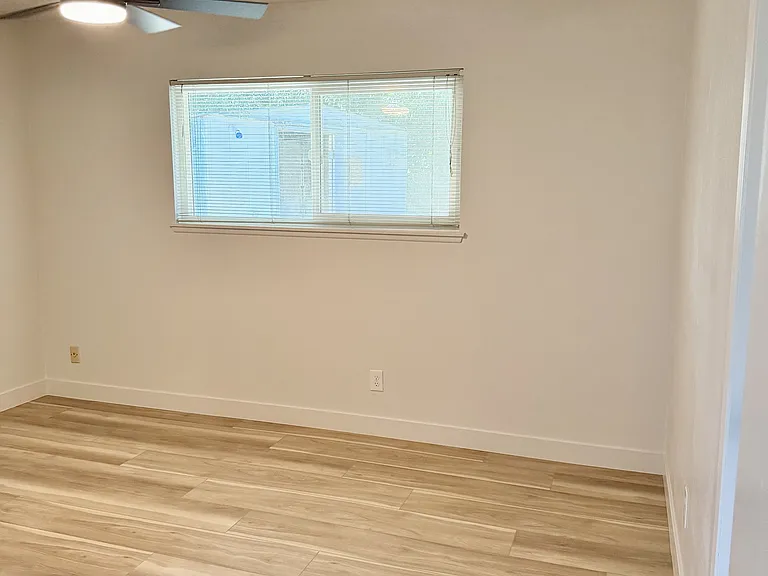 3636 W Tulare Ave — Photo 30