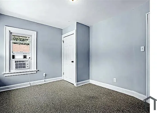 443 N Hinkley Ave — Photo 14