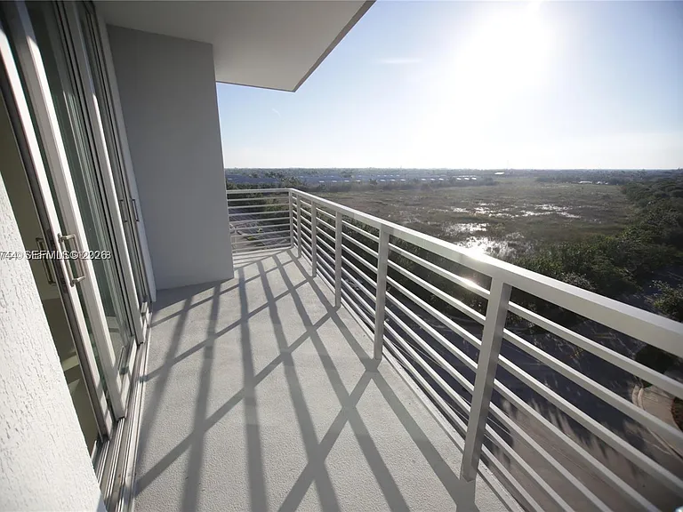 7875 NW 107th Ave #510 — Photo 8