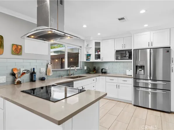 3165 College Ave, Costa Mesa, CA 92626