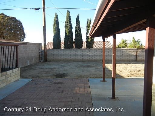 4th image of 38933 Foxholm Dr