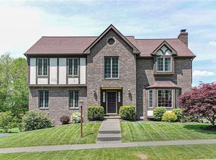 123 Heldon Dr, Coraopolis, PA