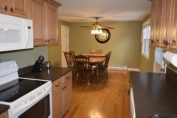 14 Meetinghouse Ln #14 — Photo 10