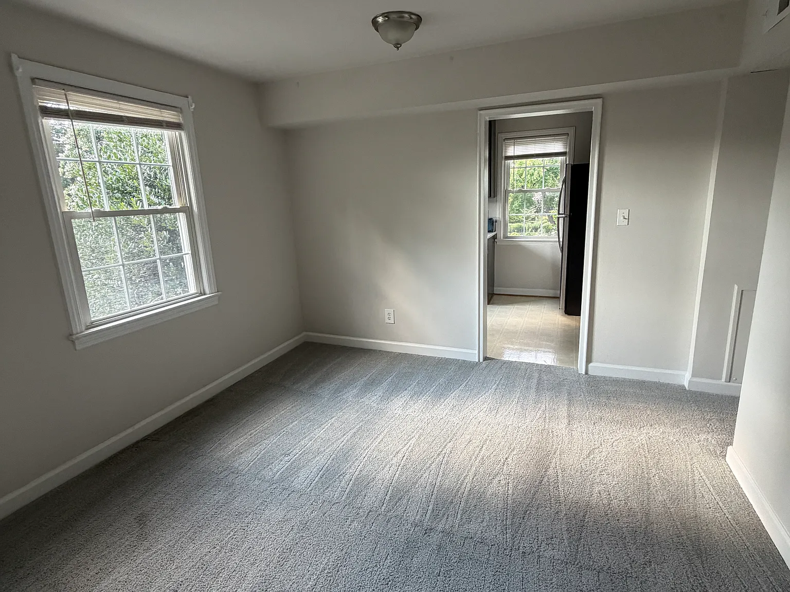 1 bed, 675 sqft, $1,900 — Photo 3