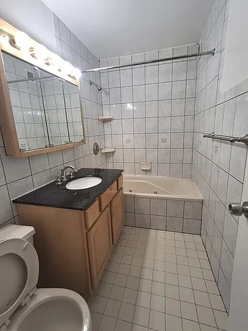 2605 S Indiana Ave #1909 — Photo 9