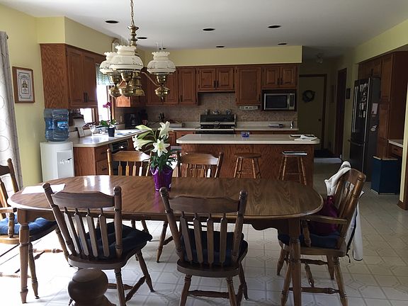 Kitchen and eating area