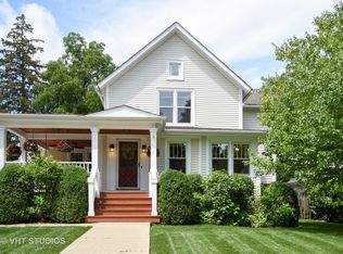 540 S Cook St, Barrington, IL 60010