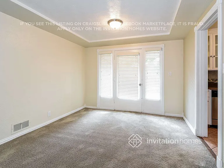7017 S Bell St — Photo 6