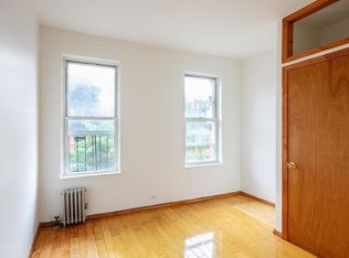 257 W 12th St #4B, New York, NY 10014