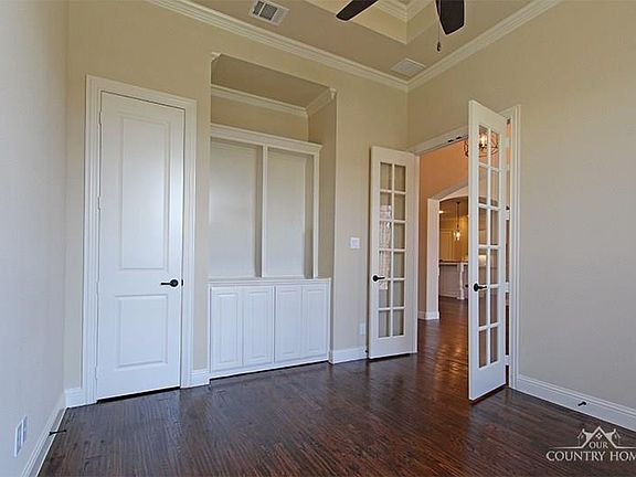 4th image of 1533 Peppertree Dr