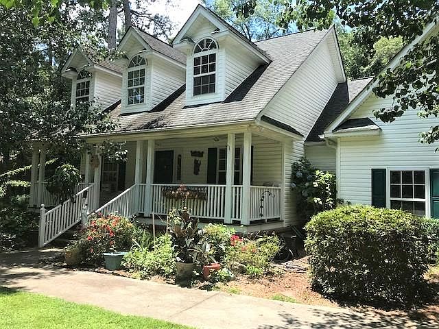 1st image of 204 Woodland Dr