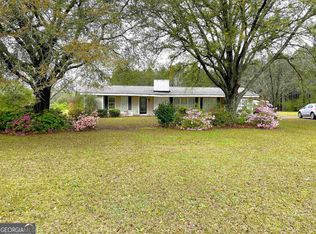 717 State Highway 112, Cochran, GA 31014