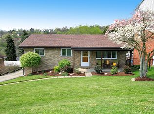 215 Arlington Dr, Canonsburg, PA