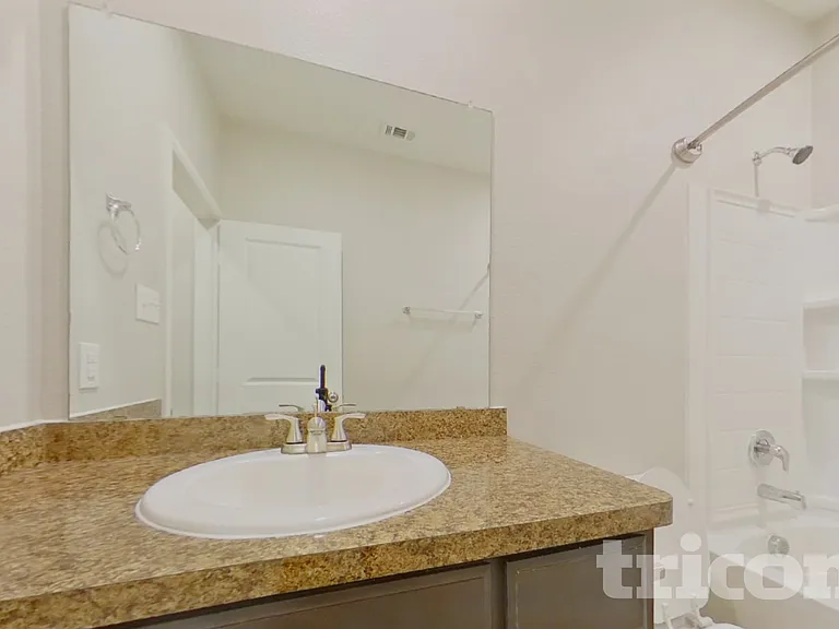 324 Foxhunter St — Photo 13