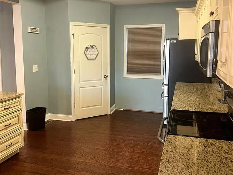 713 McWilliams Rd SE — Photo 10