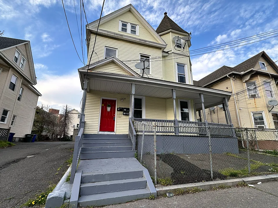 76 Sanford Ave #3