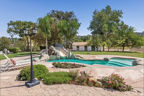 1st image of 43881 Coronado Dr