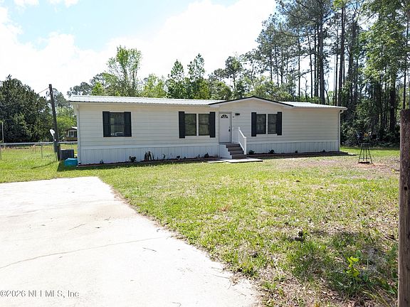 3rd image of 120 BARRACUDA Drive
