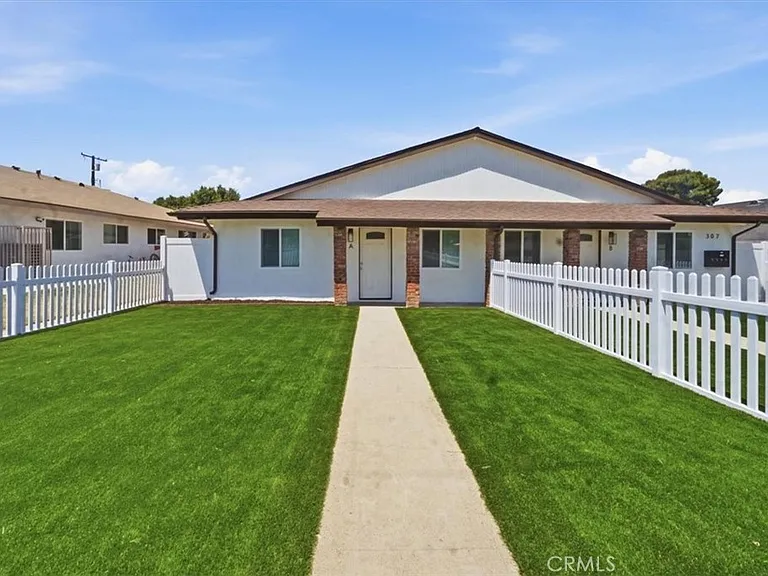307 N Tustin Ave #A — Photo 1