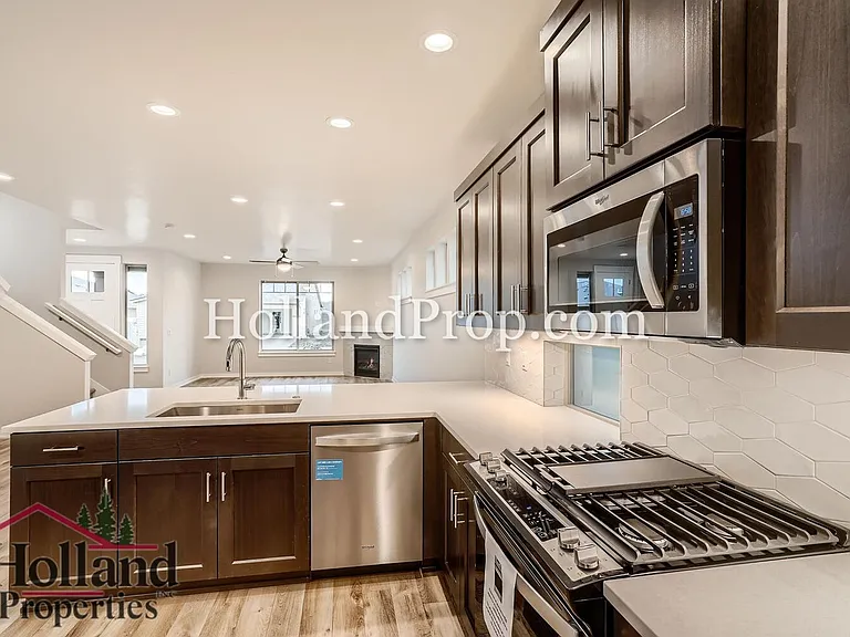 8126 SE Reddington St — Photo 11