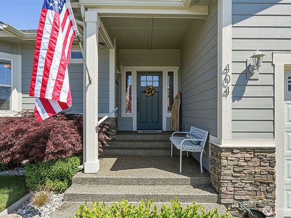 2nd image of 404 Ridgewood Drive