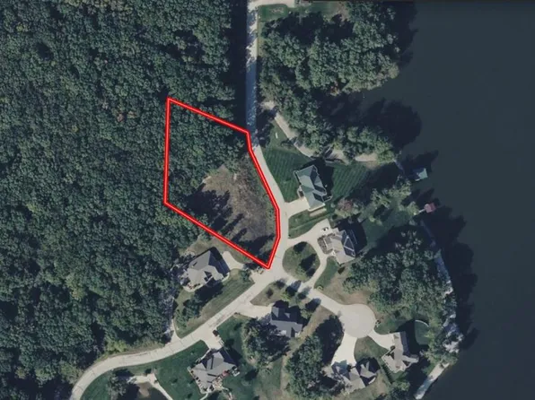 1903/1905 W Shore Dr, Macon, MO 63552