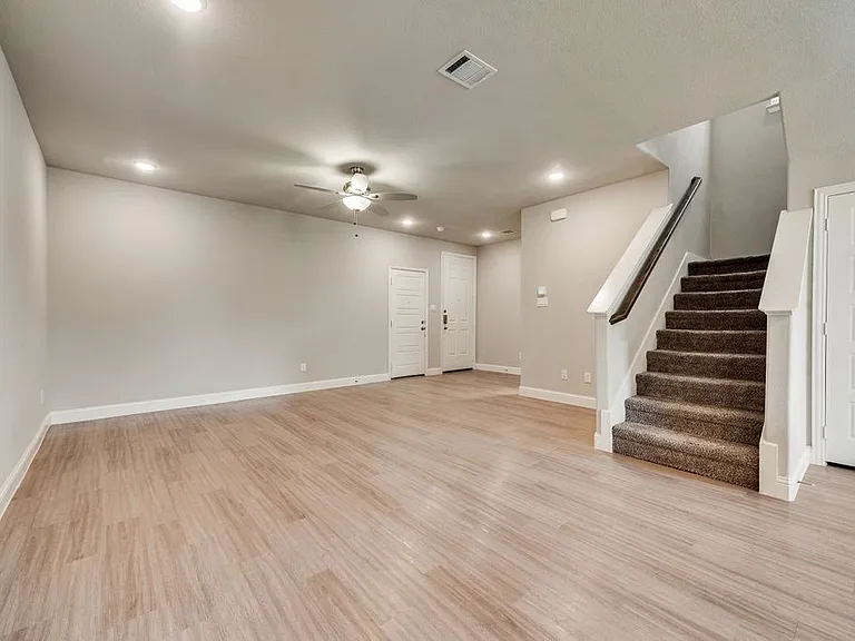 4929 Sanger Circle Dr #4929 — Photo 4
