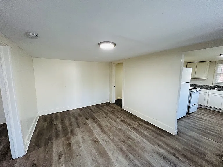 214 E Huff Ave #3 — Photo 2