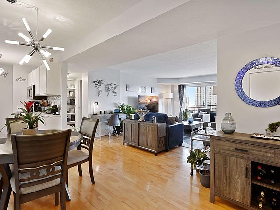 2nd image of 121 Washington Ave S APT 1816