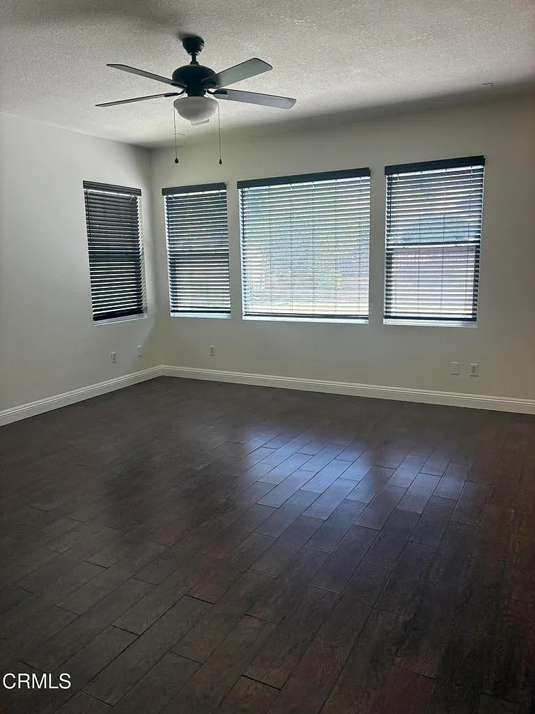 3 bed, 3.0 bath, 1887 sqft, $4,150 — Photo 4