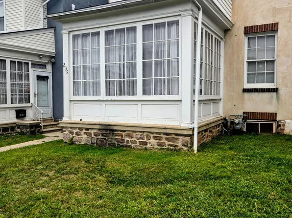 239 W Fornance St, Norristown, PA 19401