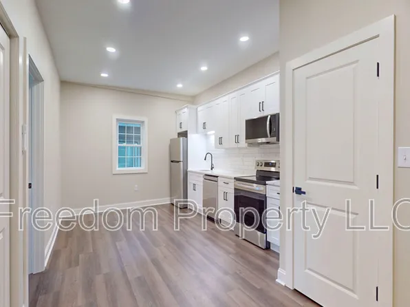 130 Center St, Southington, CT