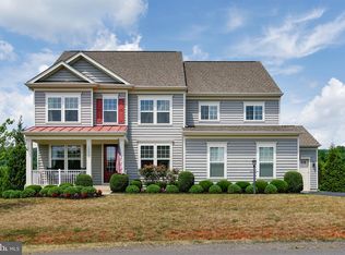 15993 Garriland Dr, Leesburg, VA 20176