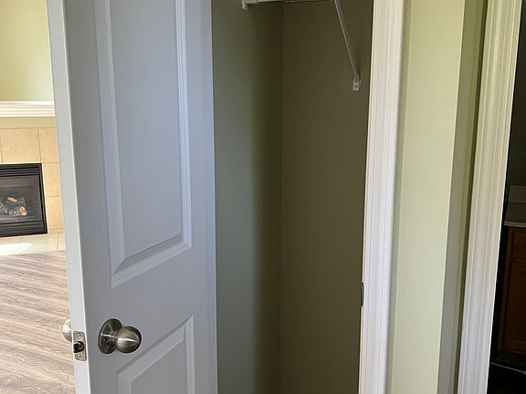 Coat closet (entry)