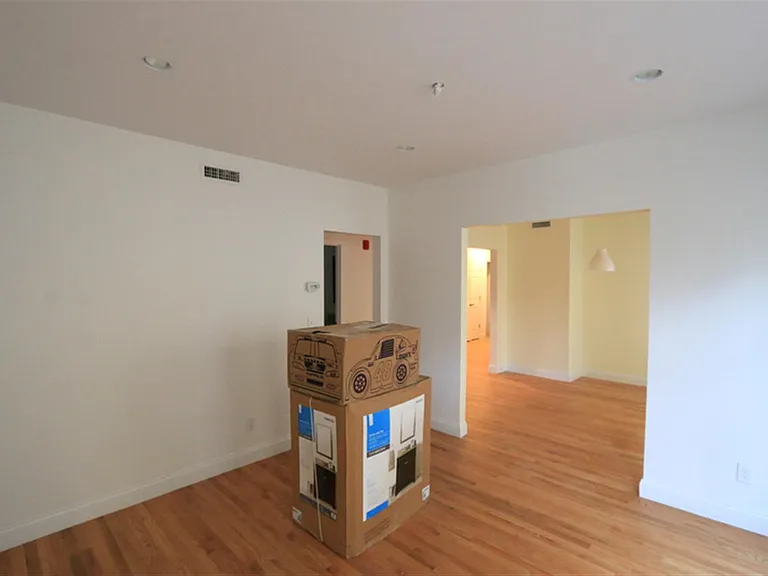 25 Lewis St #1 — Photo 13