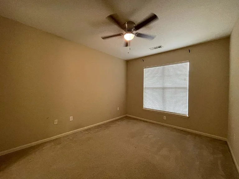 806 Baldwin Rowe Cir #1 — Photo 9