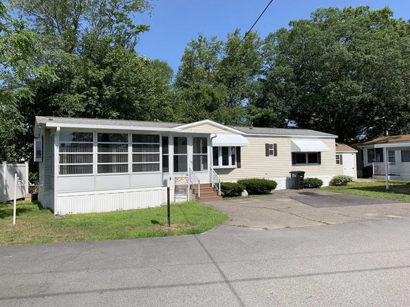 16 Nob Hl, Weymouth, MA 02188