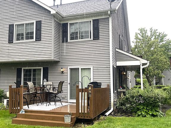 3rd image of 434 Village Creek Dr